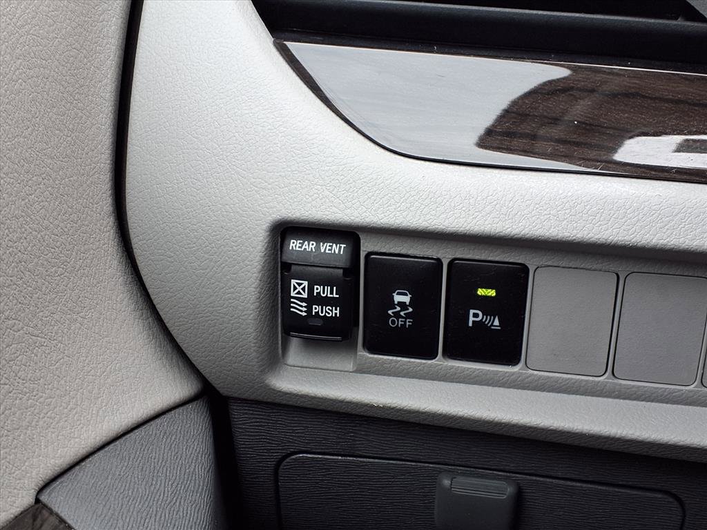 Used 2019 Toyota Sienna AWD image 18
