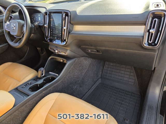 Used 2019 Volvo XC40 T5 Momentum AWD/4WD image 17