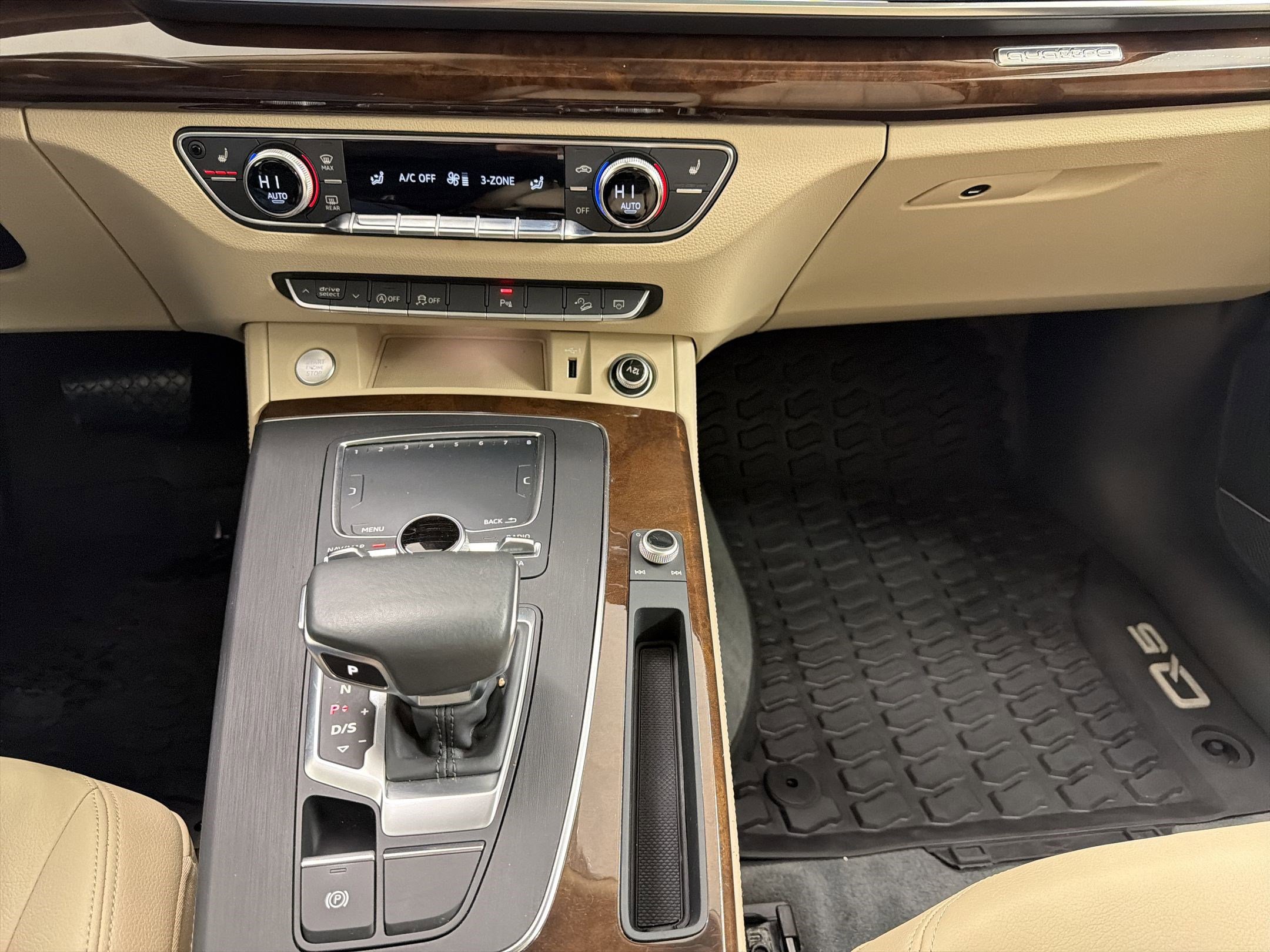 Used 2019 Audi Q5 Premium Plus w/ Premium Plus Package image 16