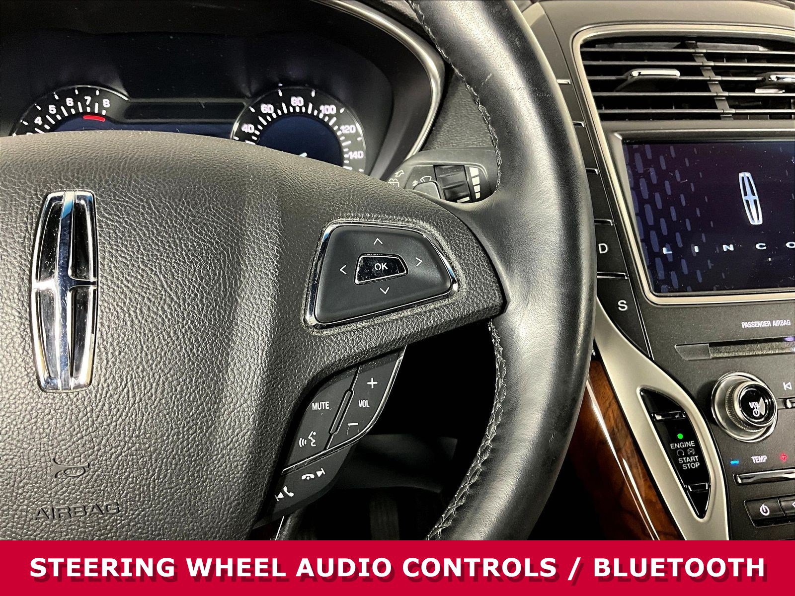 Used 2018 Lincoln MKX Select w/ Select Plus Package AWD/4WD image 12
