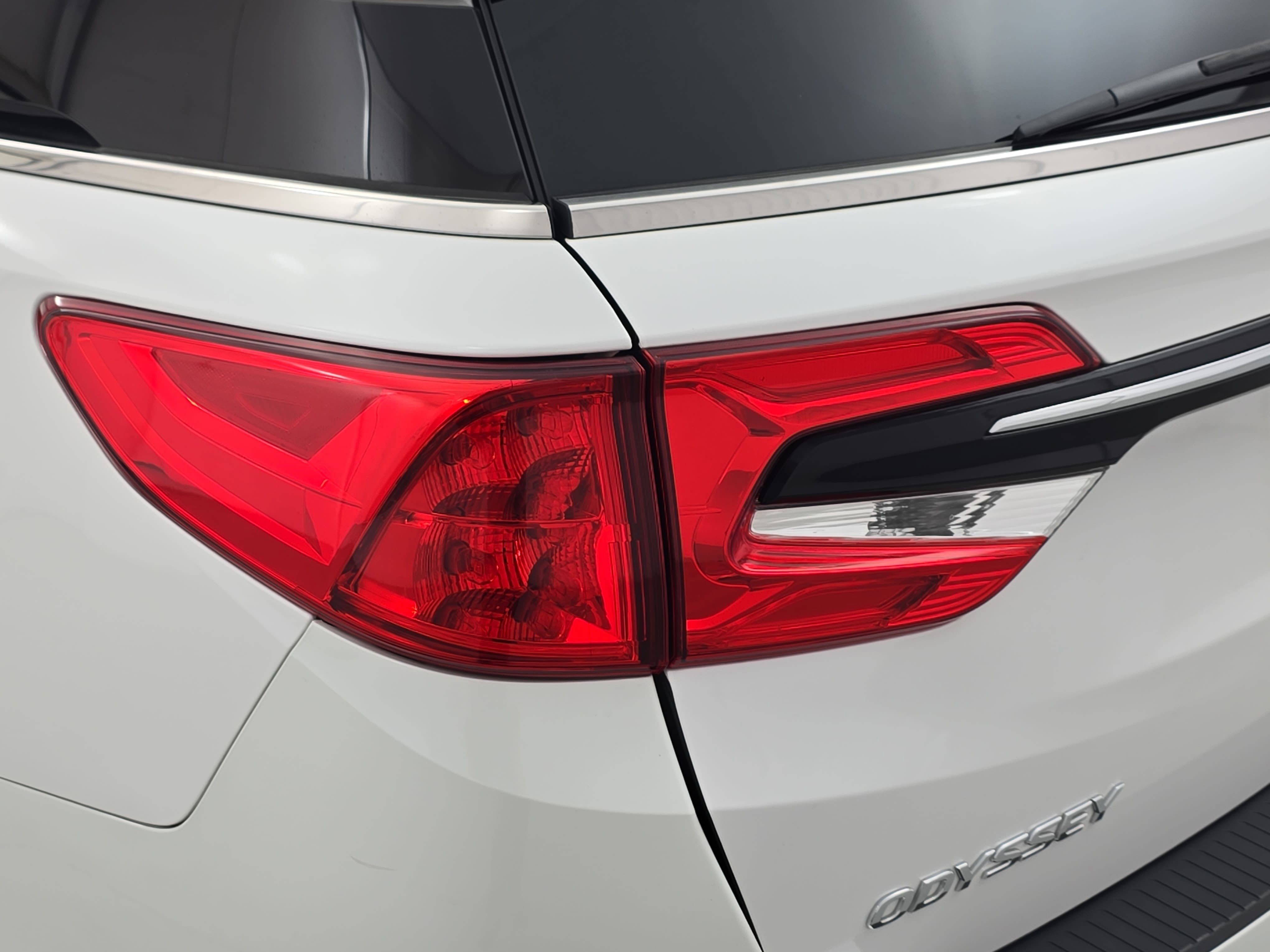 Certified 2024 Honda Odyssey EX-L image 33