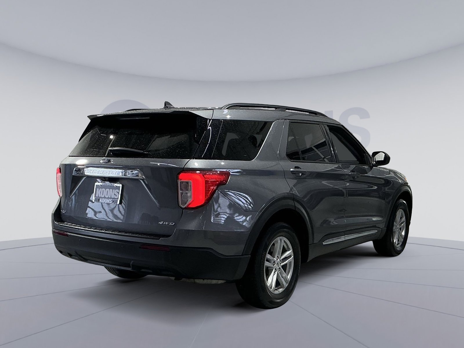 Used 2021 Ford Explorer XLT image 16