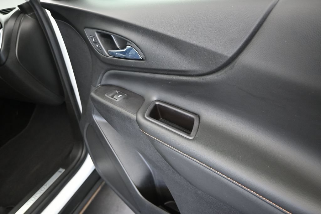 Used 2021 Chevrolet Equinox Premier w/ Redline Edition FWD image 23