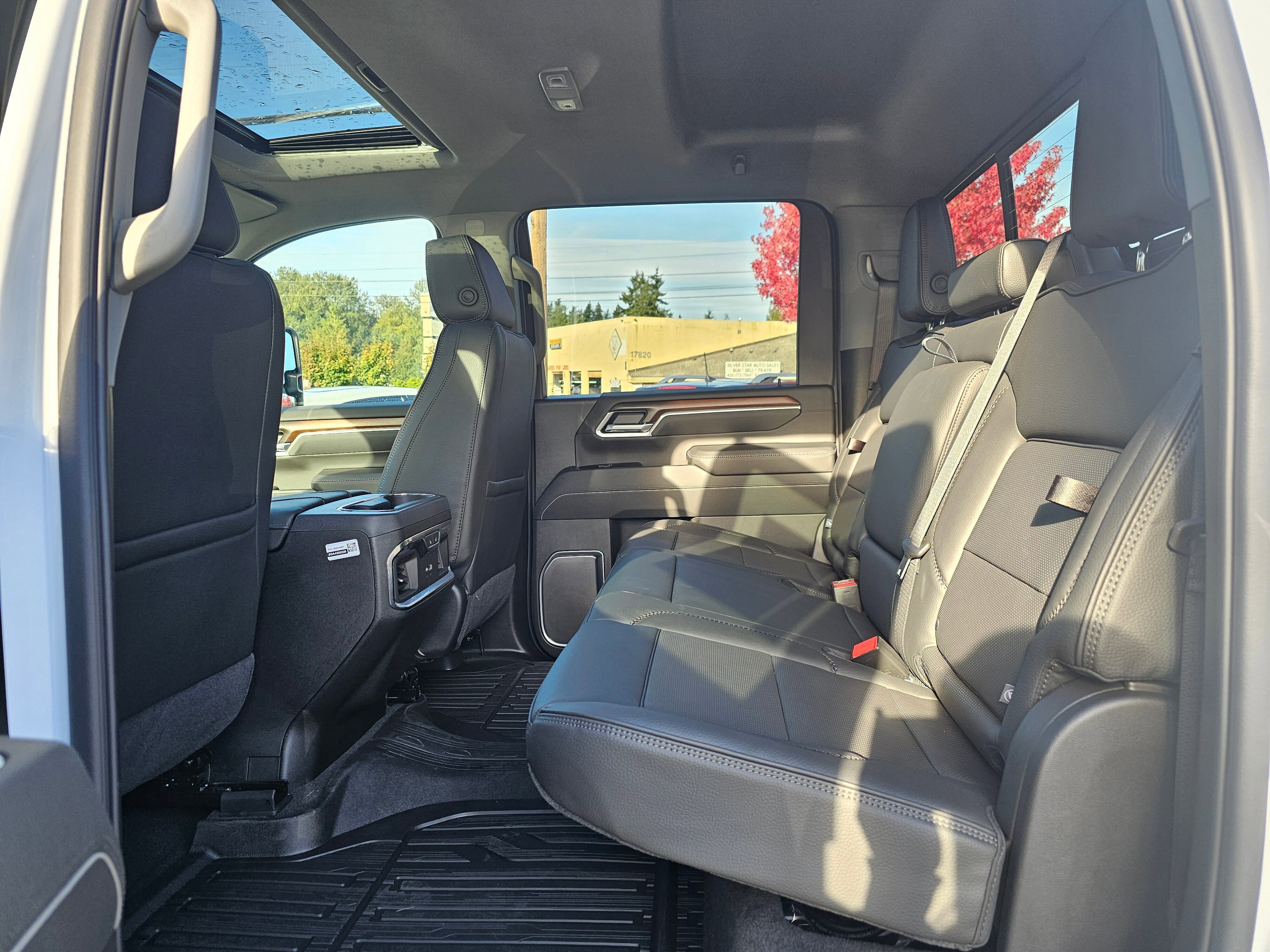 New 2026 GMC Sierra 2500 Denali w/ Denali Reserve Package image 15