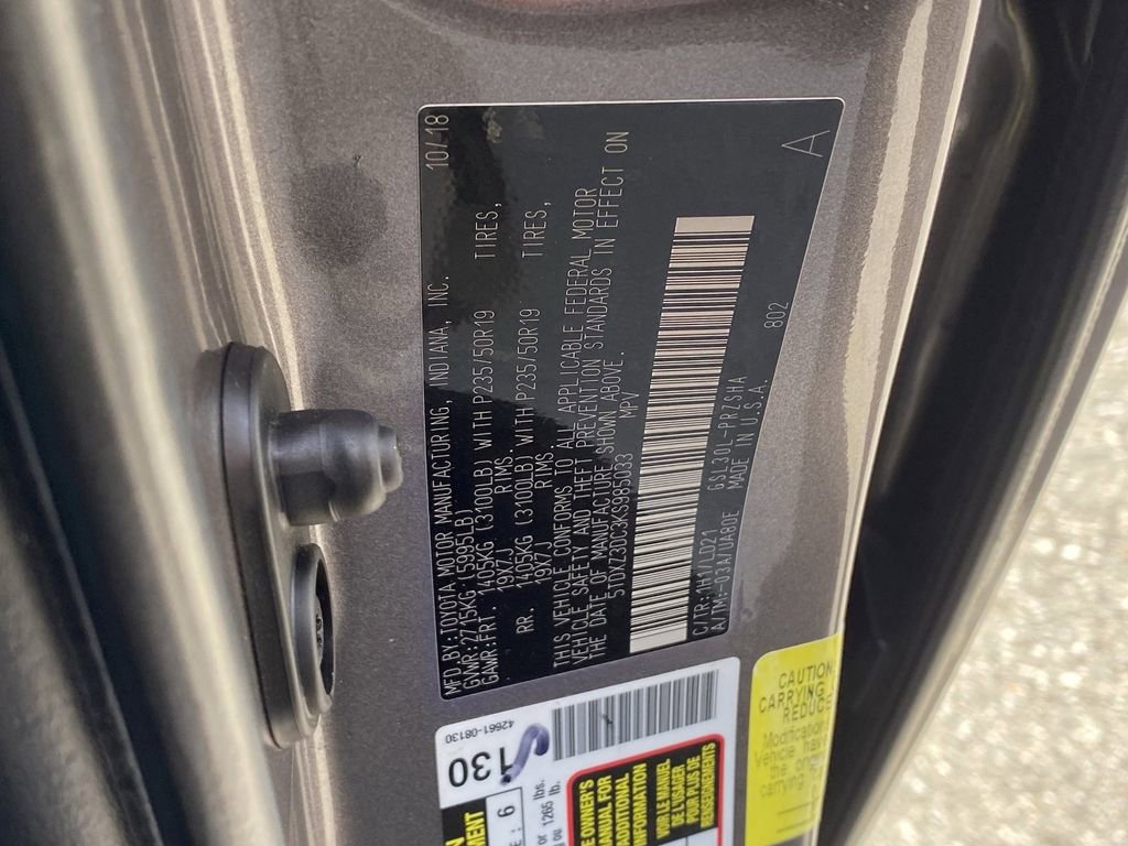 Certified 2019 Toyota Sienna SE FWD image 37