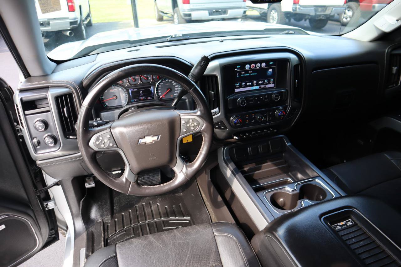 Used 2017 Chevrolet Silverado 1500 LTZ Z71 w/ LTZ Plus Package AWD/4WD image 12