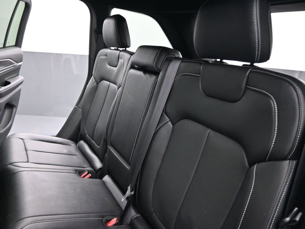 Used 2022 Jeep Grand Cherokee Overland image 15