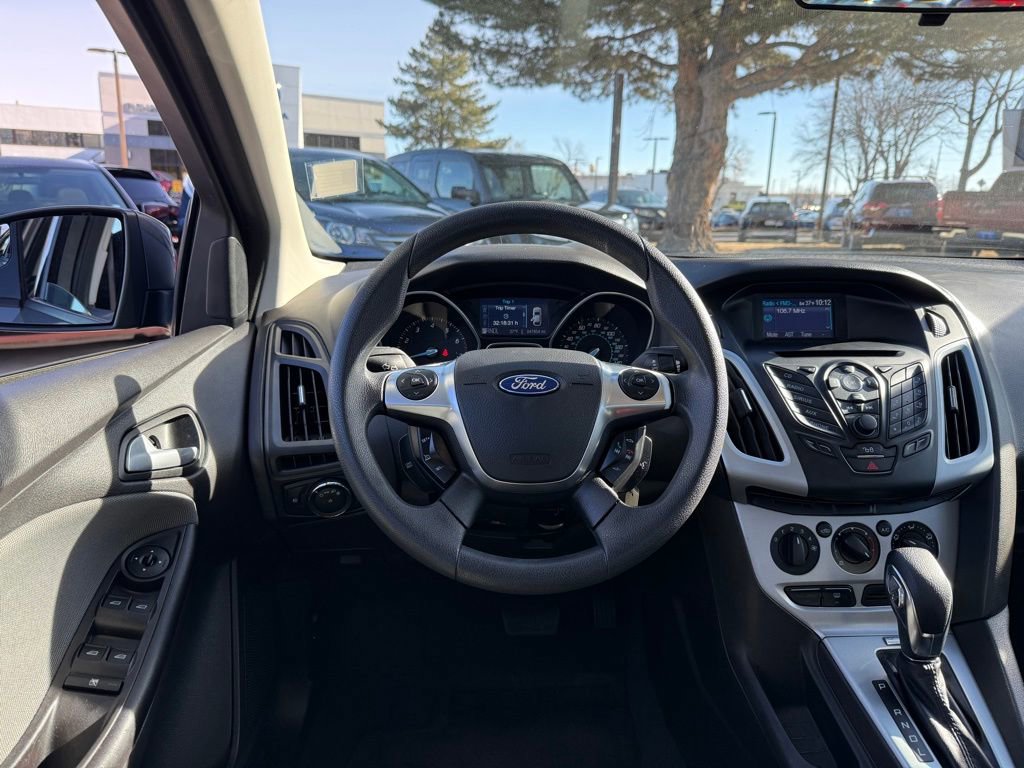 Used 2012 Ford Focus SE image 2