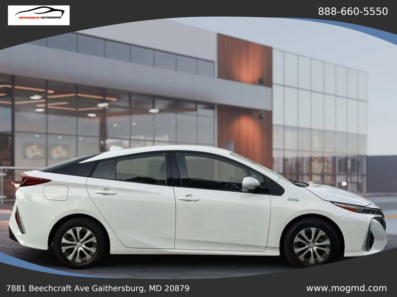 Used 2018 Toyota Prius Prime Plus w/ Carpet Mat Package image 15