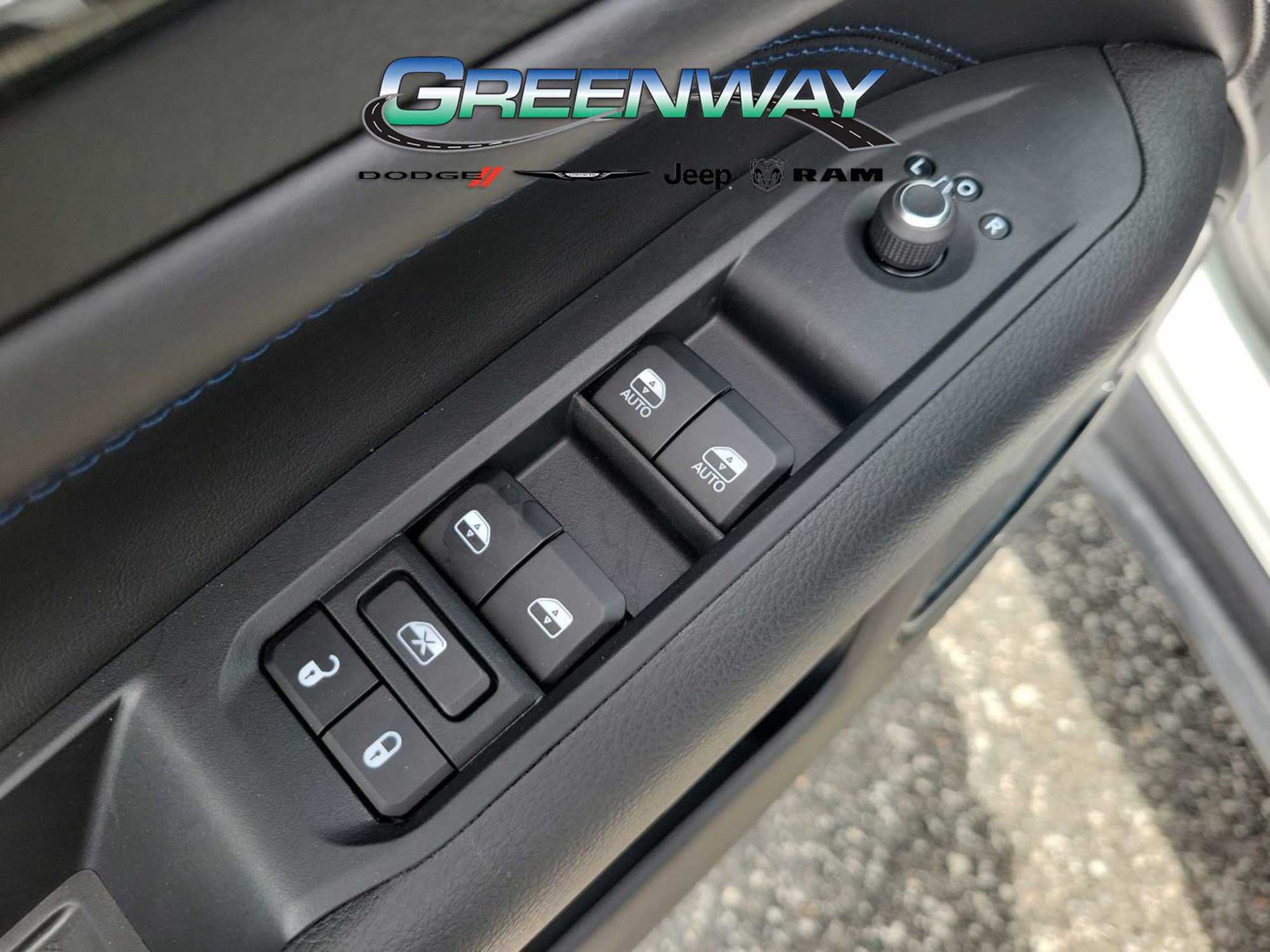 New 2026 Jeep Compass Latitude image 15