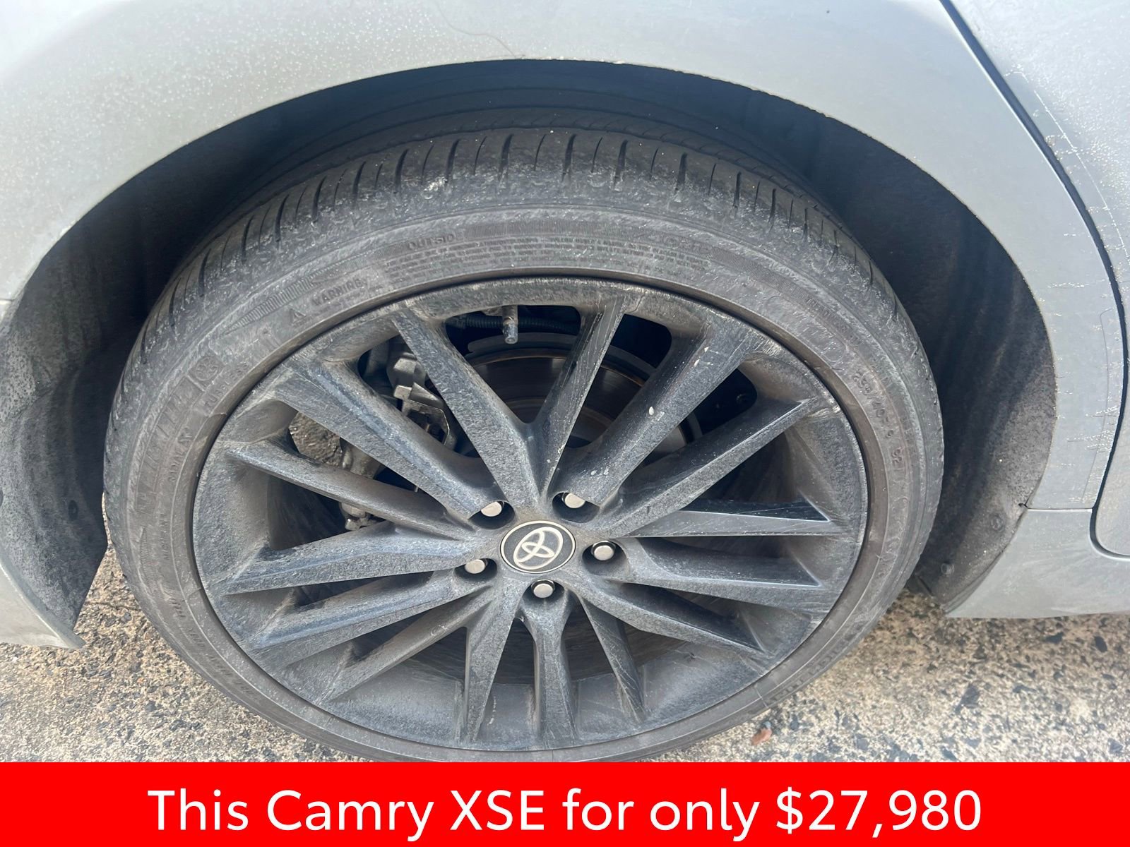 Used 2023 Toyota Camry XSE image 28