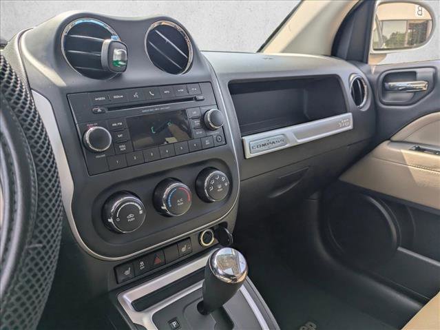 Used 2015 Jeep Compass High Altitude image 10