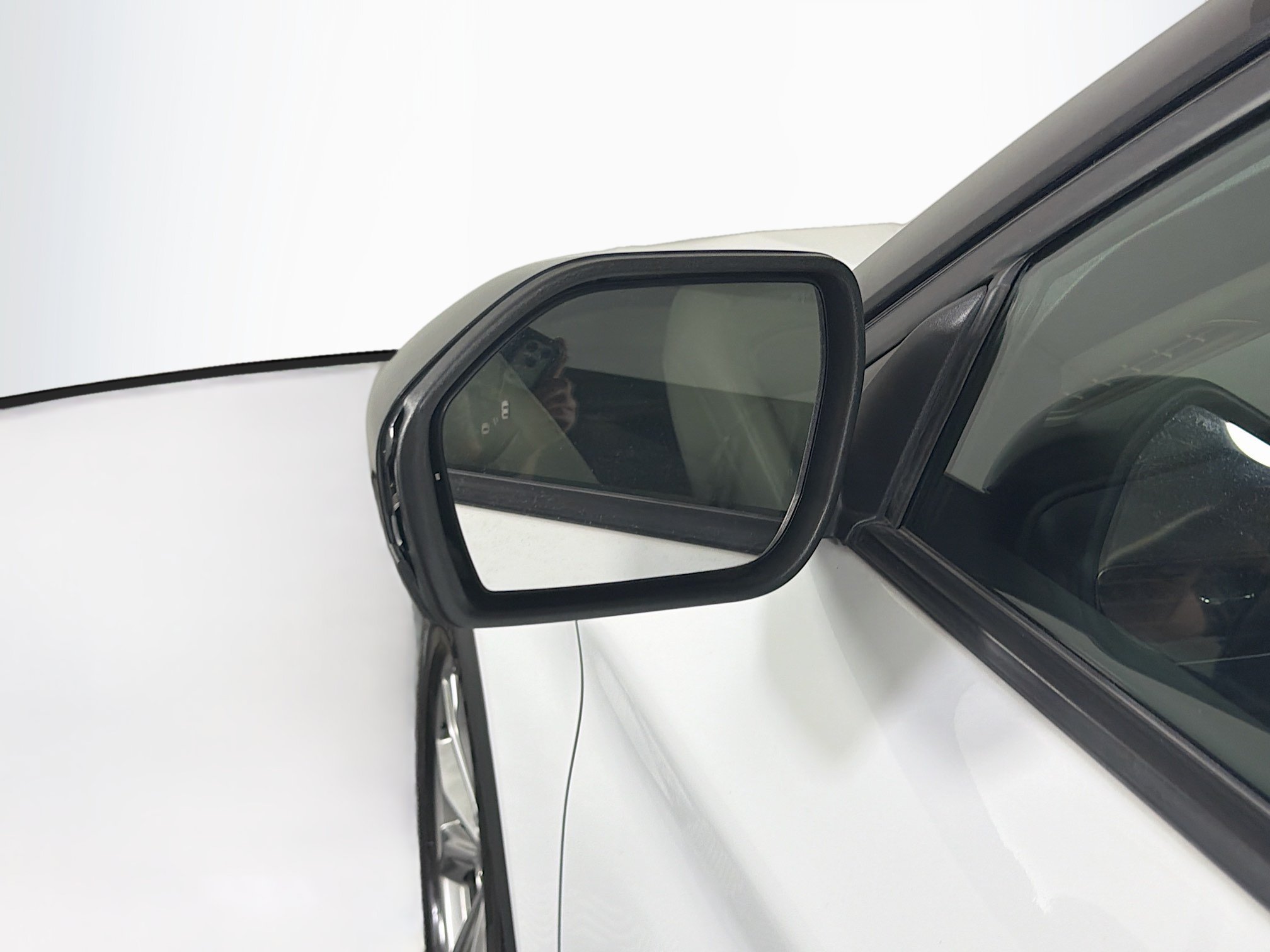 Used 2022 Ford Explorer Limited RWD image 16