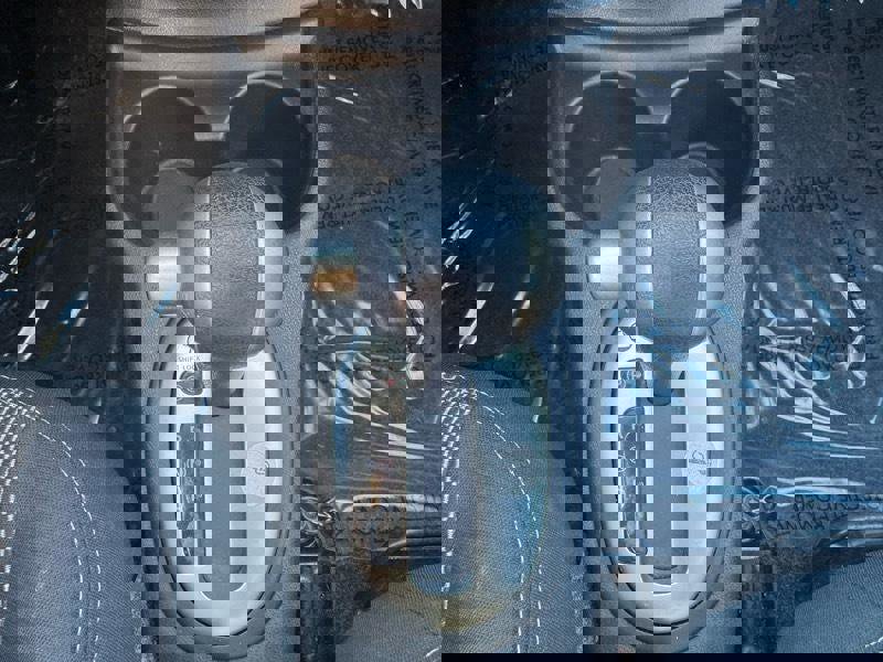 Used 2016 Nissan Versa SV image 14