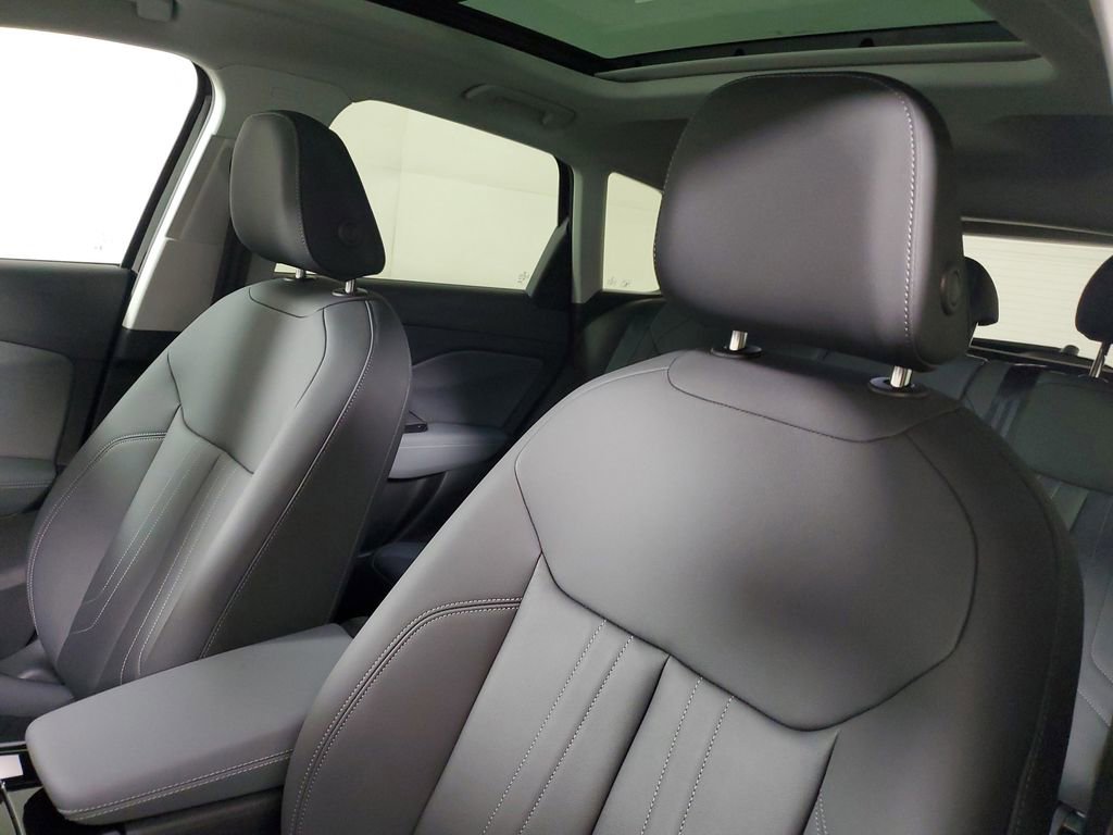 New 2026 Audi Q3 quattro 2.0T AWD/4WD image 21