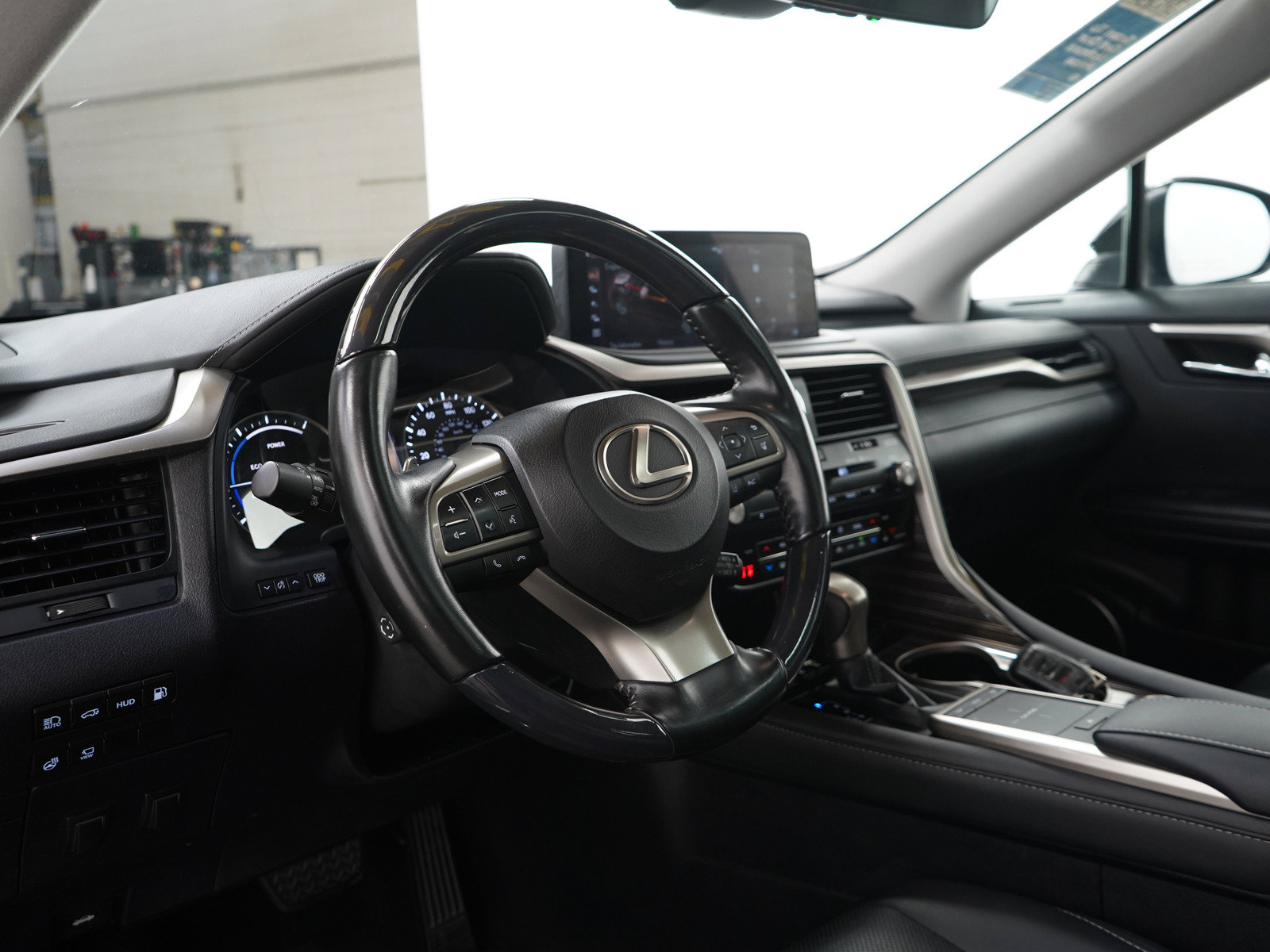 Used 2020 Lexus RX 450h AWD w/ Luxury Package image 28