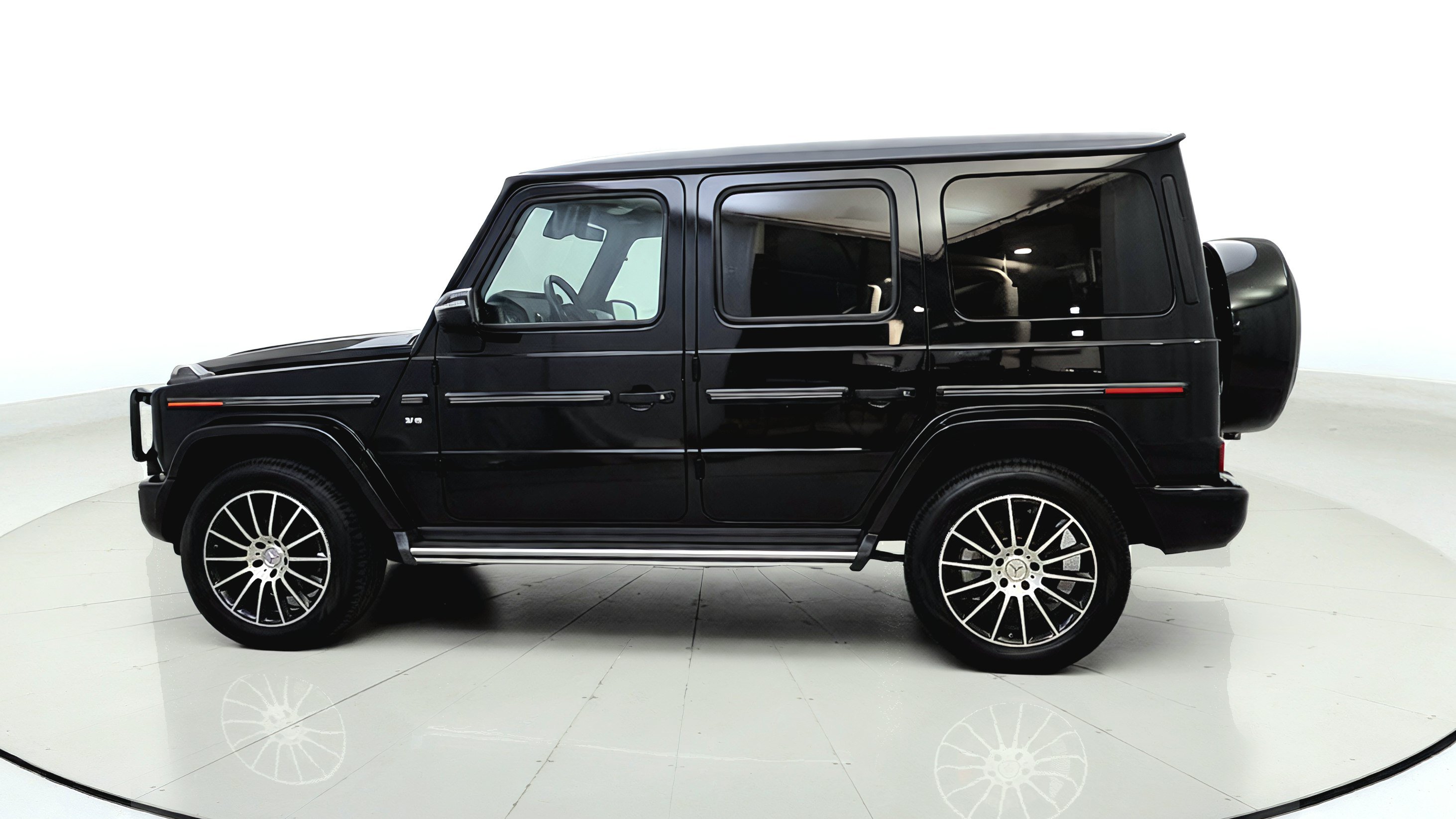 Used 2022 Mercedes-Benz G 550 image 4