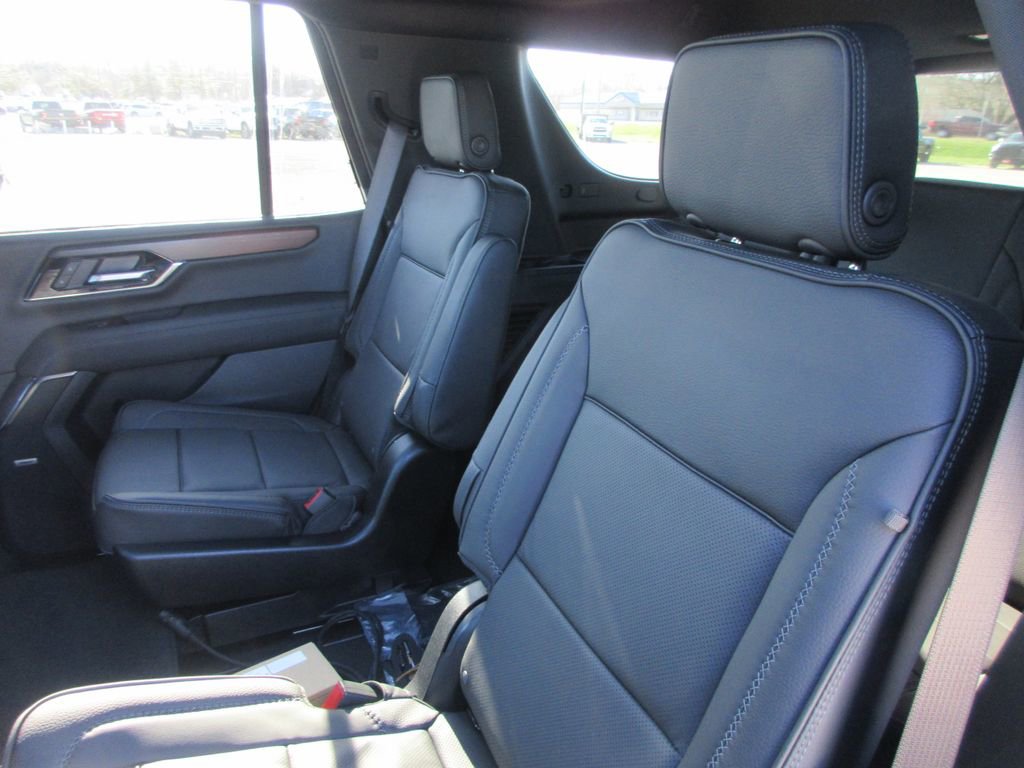 New 2026 GMC Yukon Denali w/ Denali Reserve Package image 14