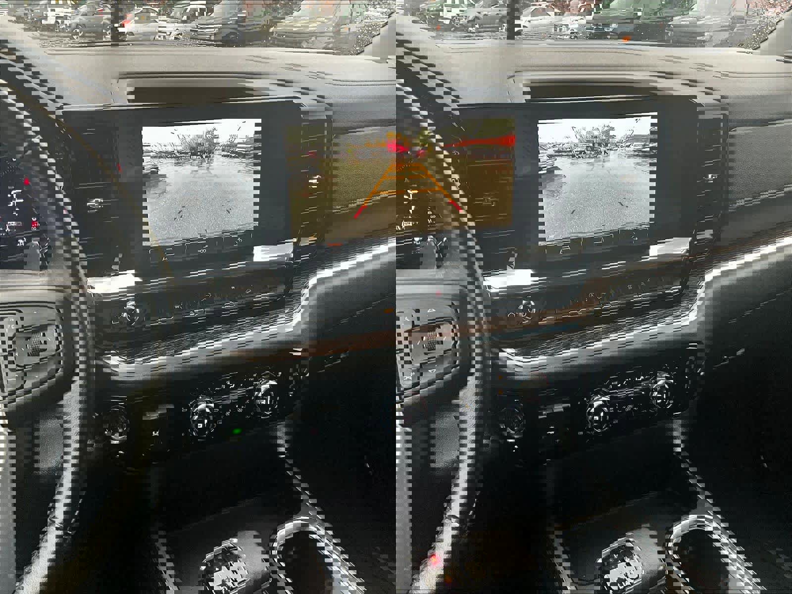 Used 2022 GMC Sierra 1500 Elevation image 17