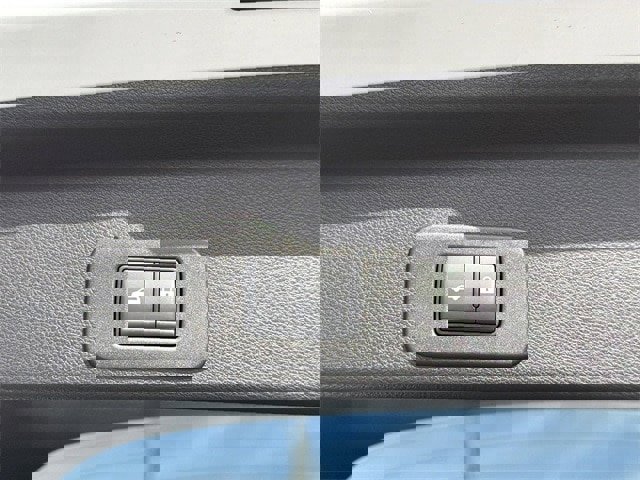 Used 2025 Nissan Murano SL w/ Cargo Package image 16