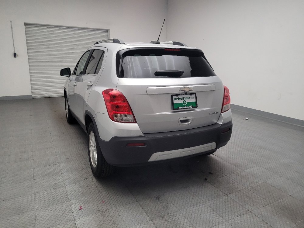 Used 2016 Chevrolet Trax LT w/ LT Convenience Package FWD image 6