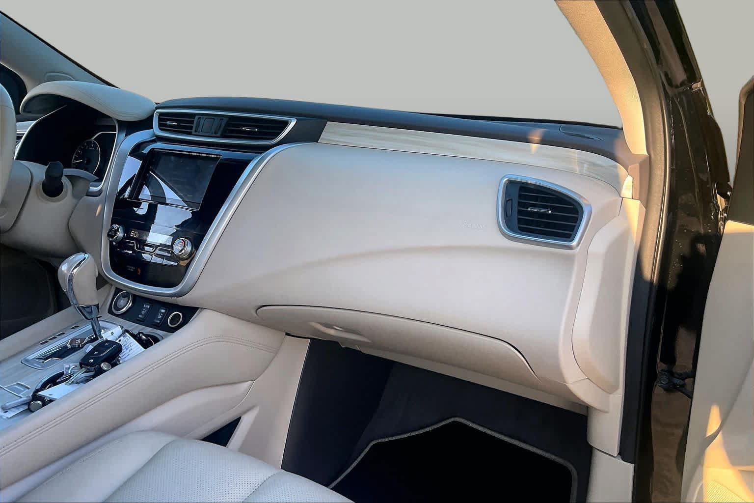 Used 2017 Nissan Murano SL w/ SL Technology Package FWD image 19