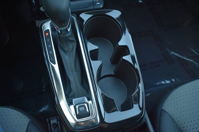 Used 2025 Chevrolet Trax LT w/ LT Convenience Package image 29