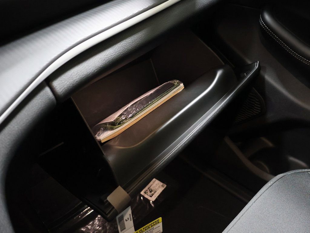 New 2025 Jeep Grand Cherokee Laredo w/ Luxury Tech Group I image 30