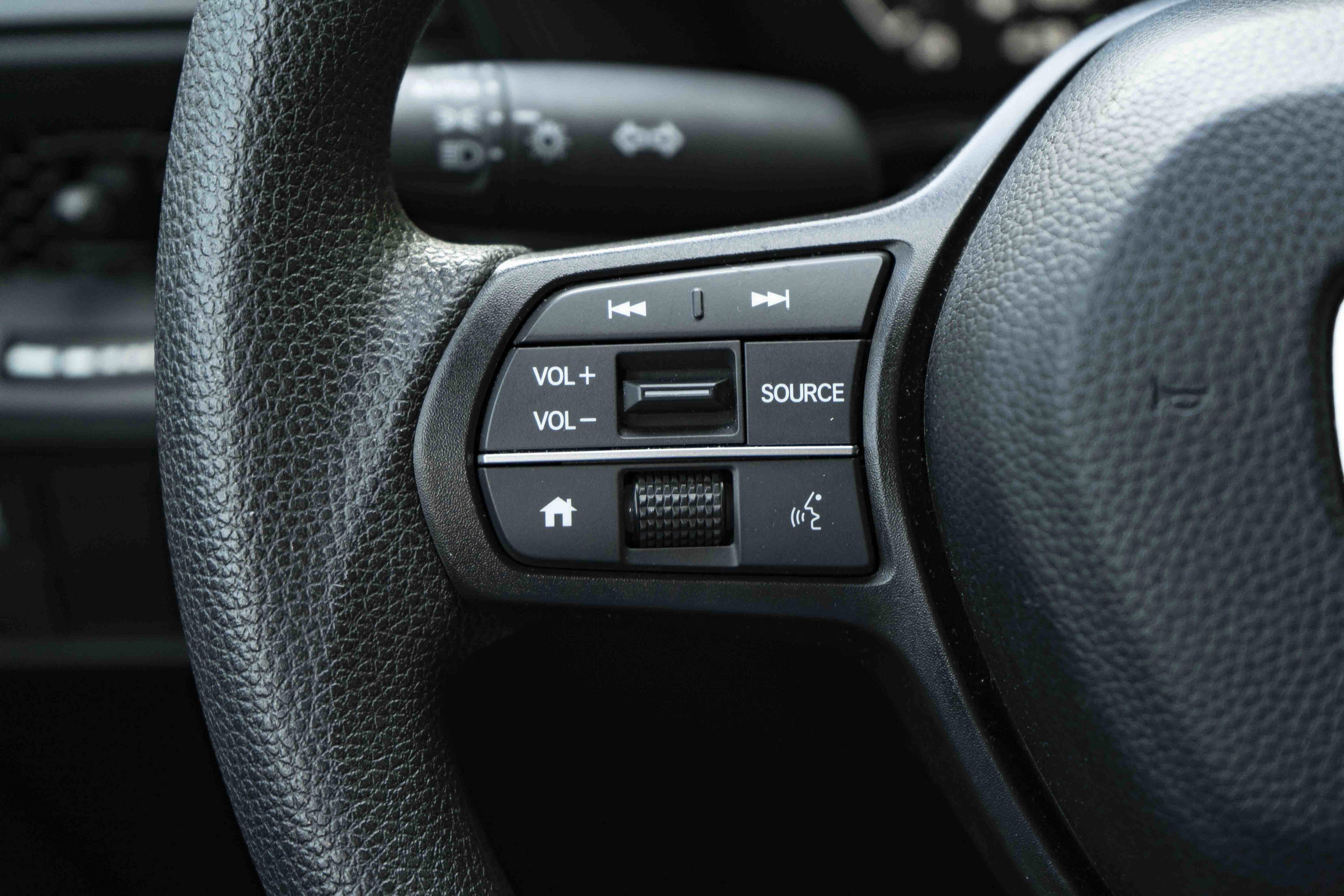 Used 2025 Honda CR-V LX image 20