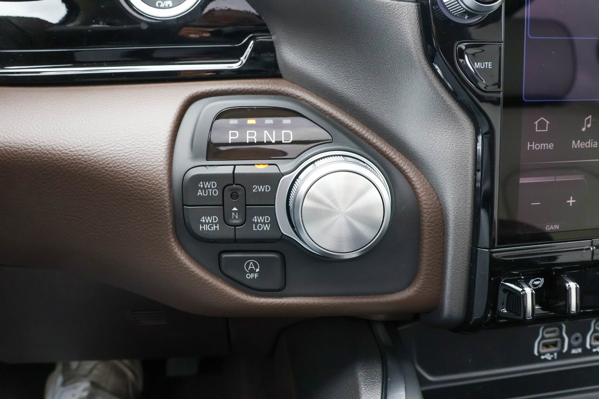 New 2026 RAM 1500 Laramie AWD/4WD image 23