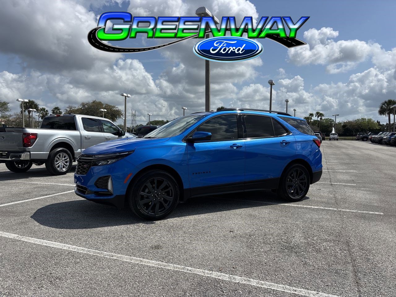 Used 2024 Chevrolet Equinox RS FWD image 1