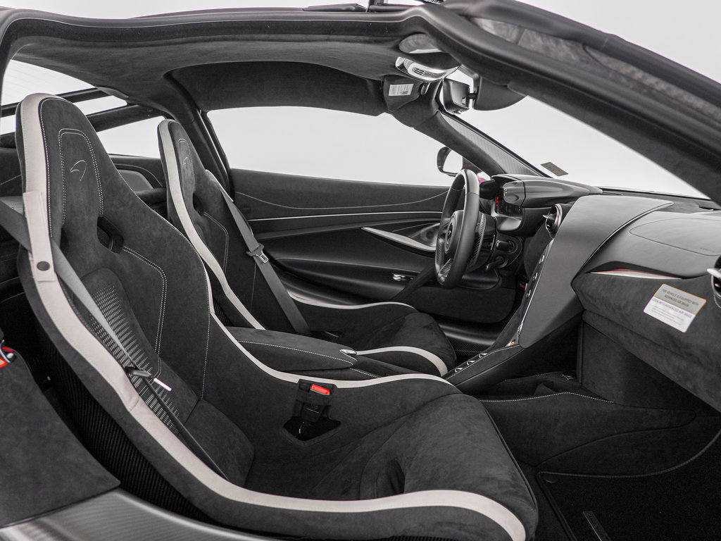 New 2027 McLaren 750S RWD image 26