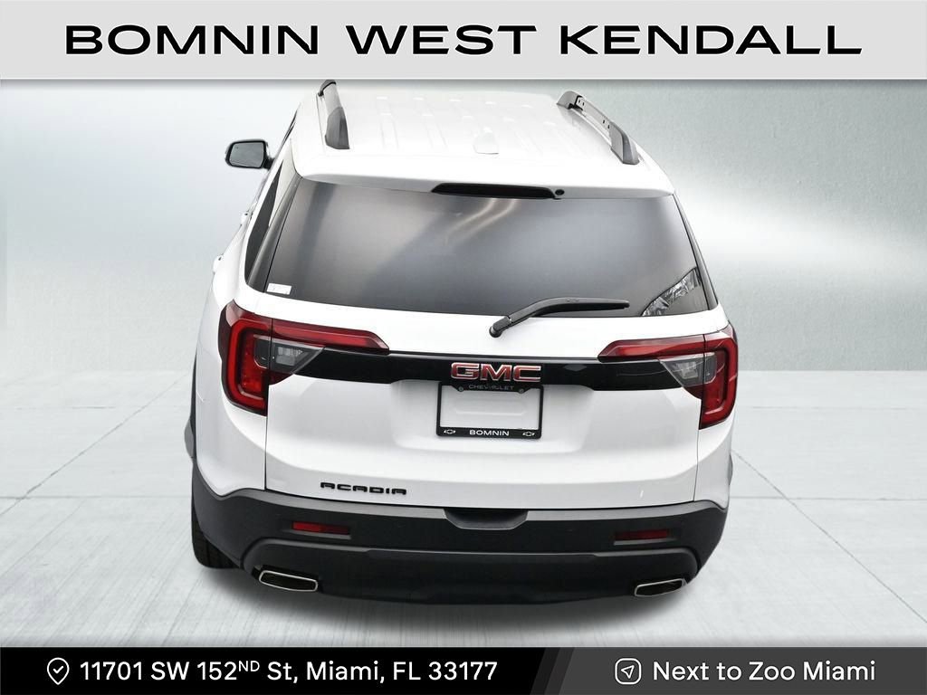 Used 2022 GMC Acadia SLE w/ Driver Convenience Package image 16