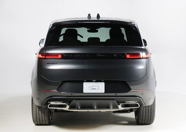 New 2026 Land Rover Range Rover Sport Dynamic SE image 7