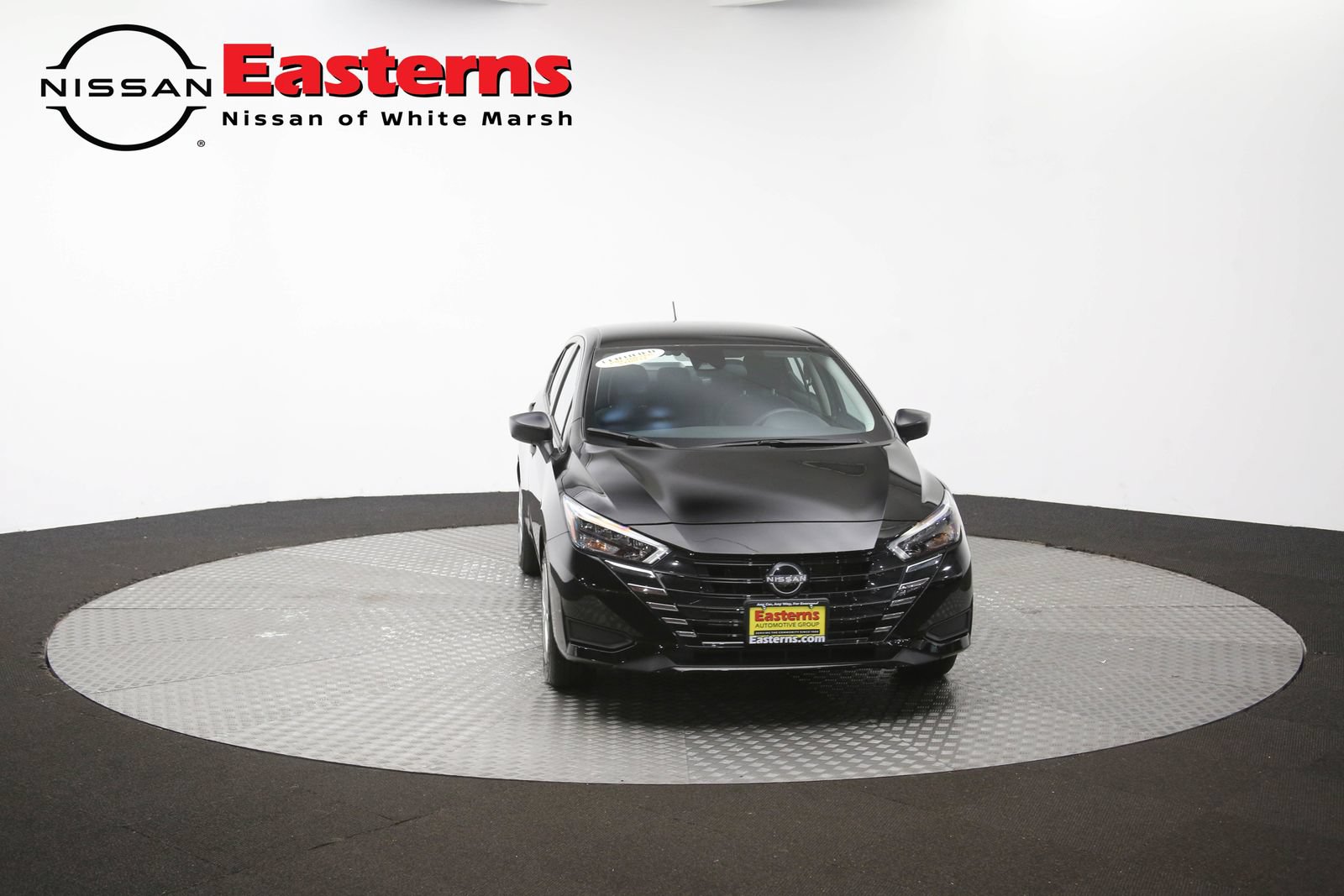 Used 2025 Nissan Versa S FWD image 50