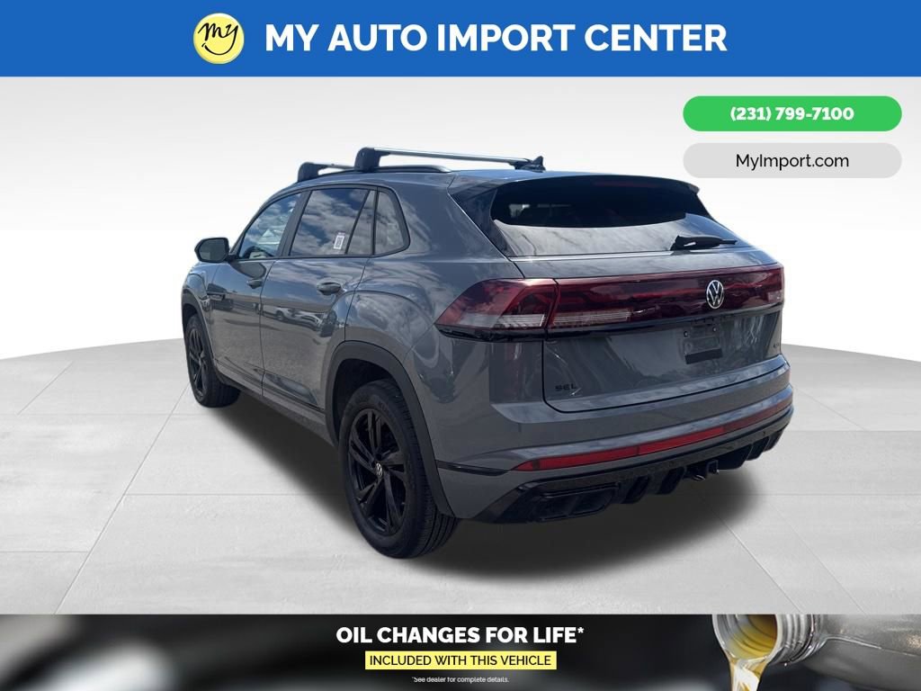 Used 2025 Volkswagen Atlas Cross Sport SEL R-Line AWD/4WD image 5