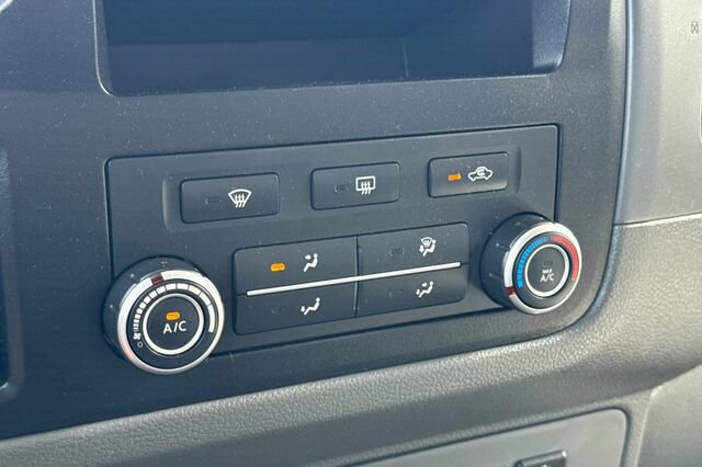 Used 2019 Nissan NV 3500 SV w/ Back Door Glass Package image 20