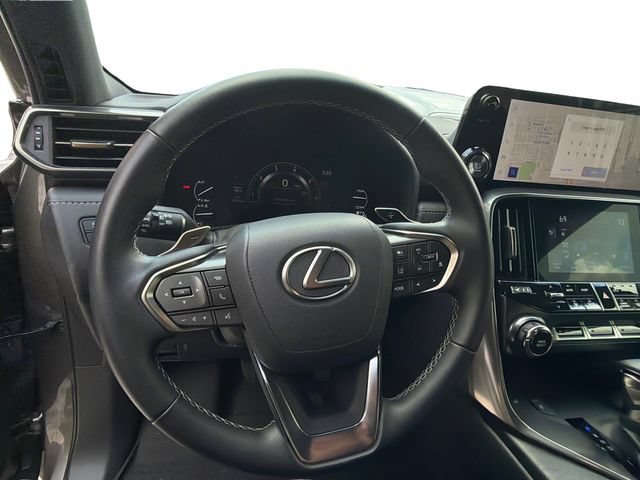 Used 2023 Lexus LX 600 4WD w/ Interior Upgrade Package image 26