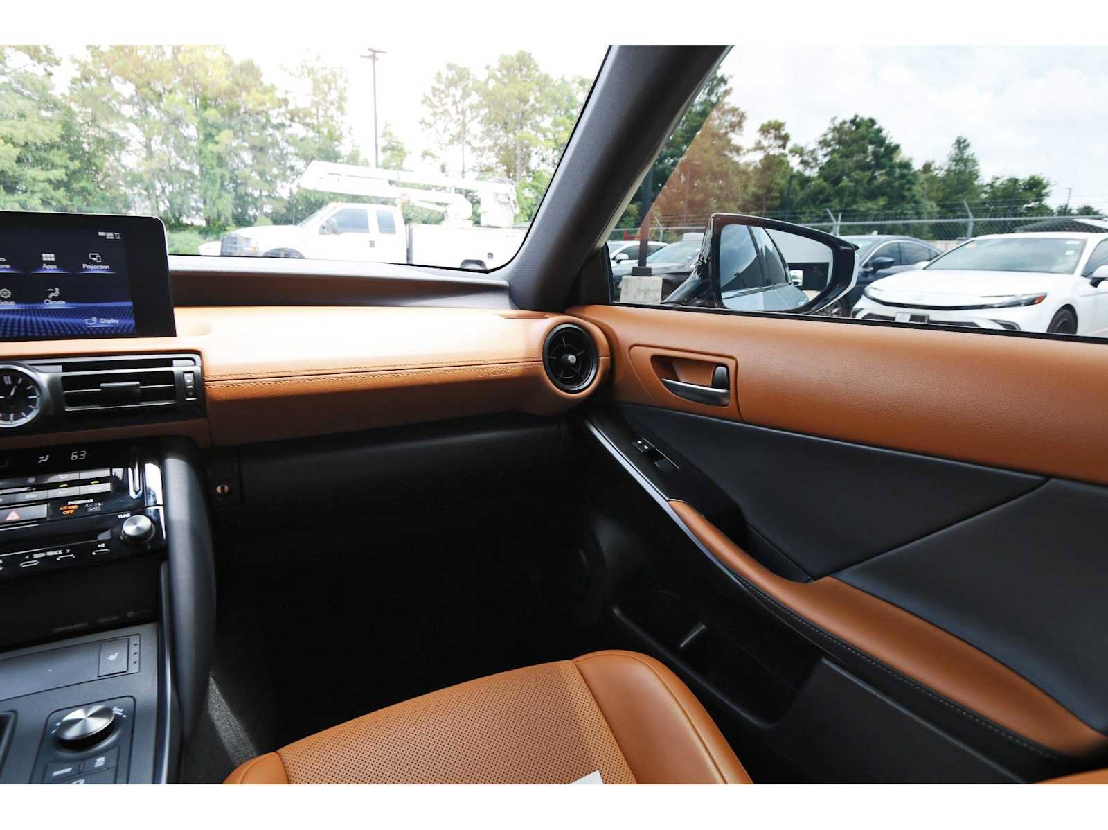 Used 2024 Lexus IS 350 F Sport RWD image 8