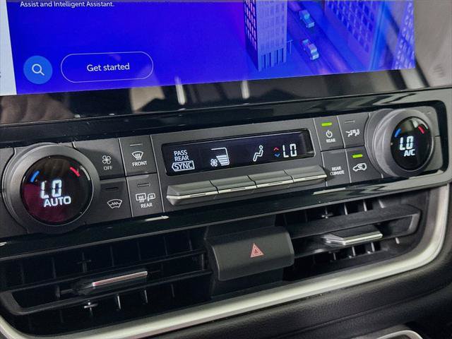 Used 2025 Toyota Grand Highlander AWD Hybrid image 13