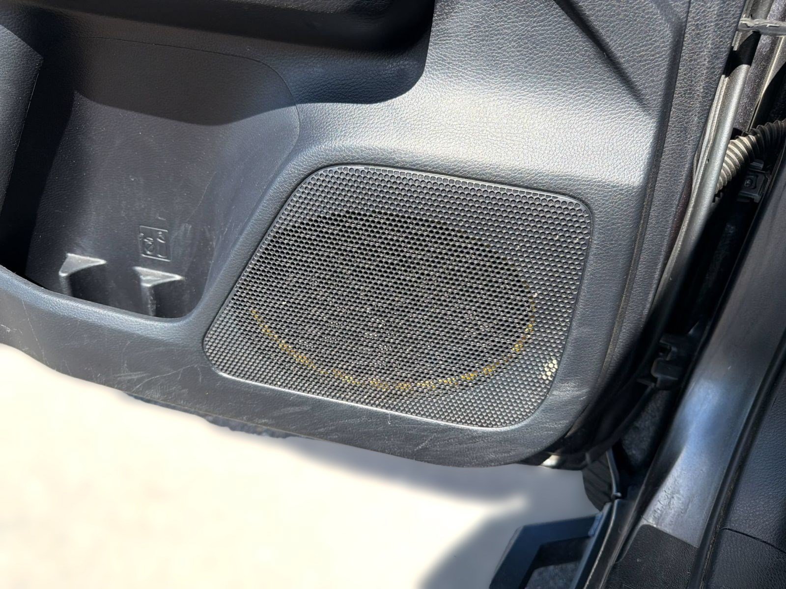 Used 2020 Toyota Tacoma SR AWD/4WD image 25