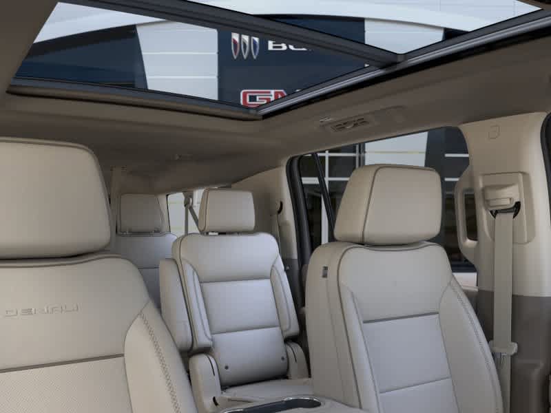 New 2026 GMC Yukon XL Denali w/ Sun & Power Step Package AWD/4WD image 24