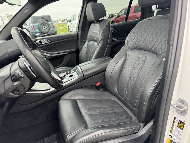 Used 2025 BMW X5 xDrive50e image 14