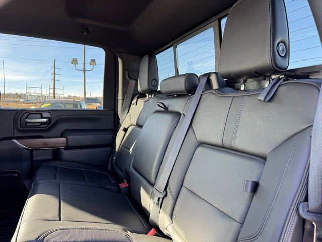 Used 2022 Chevrolet Silverado 3500 High Country w/ Technology Package image 18