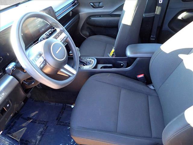 Used 2024 Hyundai Kona SE image 10