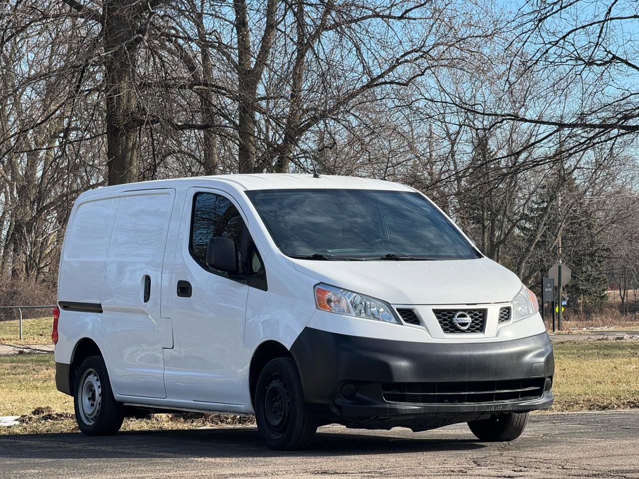 Used 2013 Nissan NV200 S w/ Cruise Control Pkg FWD image 2