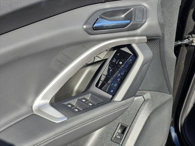 Certified 2025 Audi Q5 Premium Plus w/ Premium Plus AWD/4WD image 10
