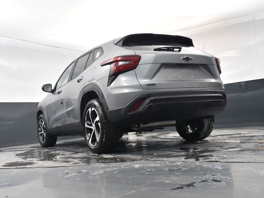 New 2026 Chevrolet Trax RS w/ Sunroof Package image 15