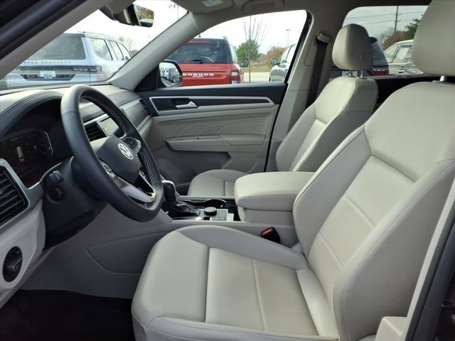 Used 2022 Volkswagen Atlas SE image 25