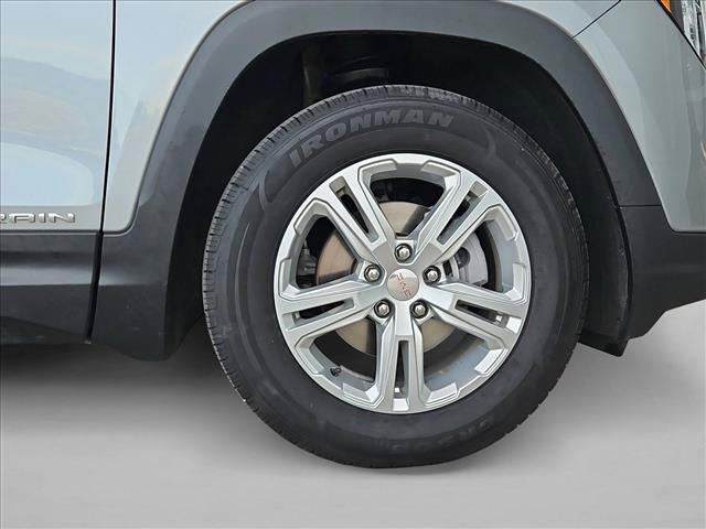 Used 2024 GMC Terrain SLE FWD image 23